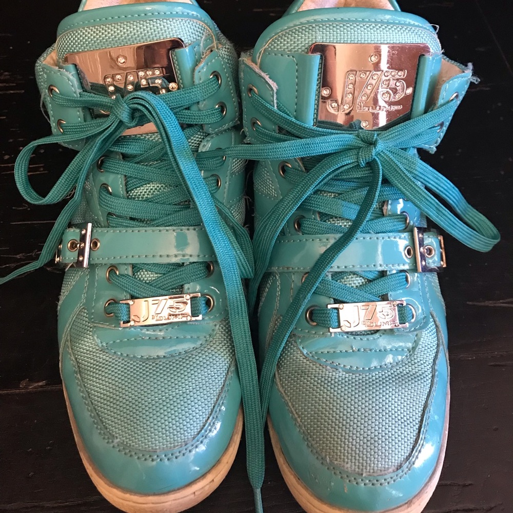 J75 by Jump. Turquoise sneakers